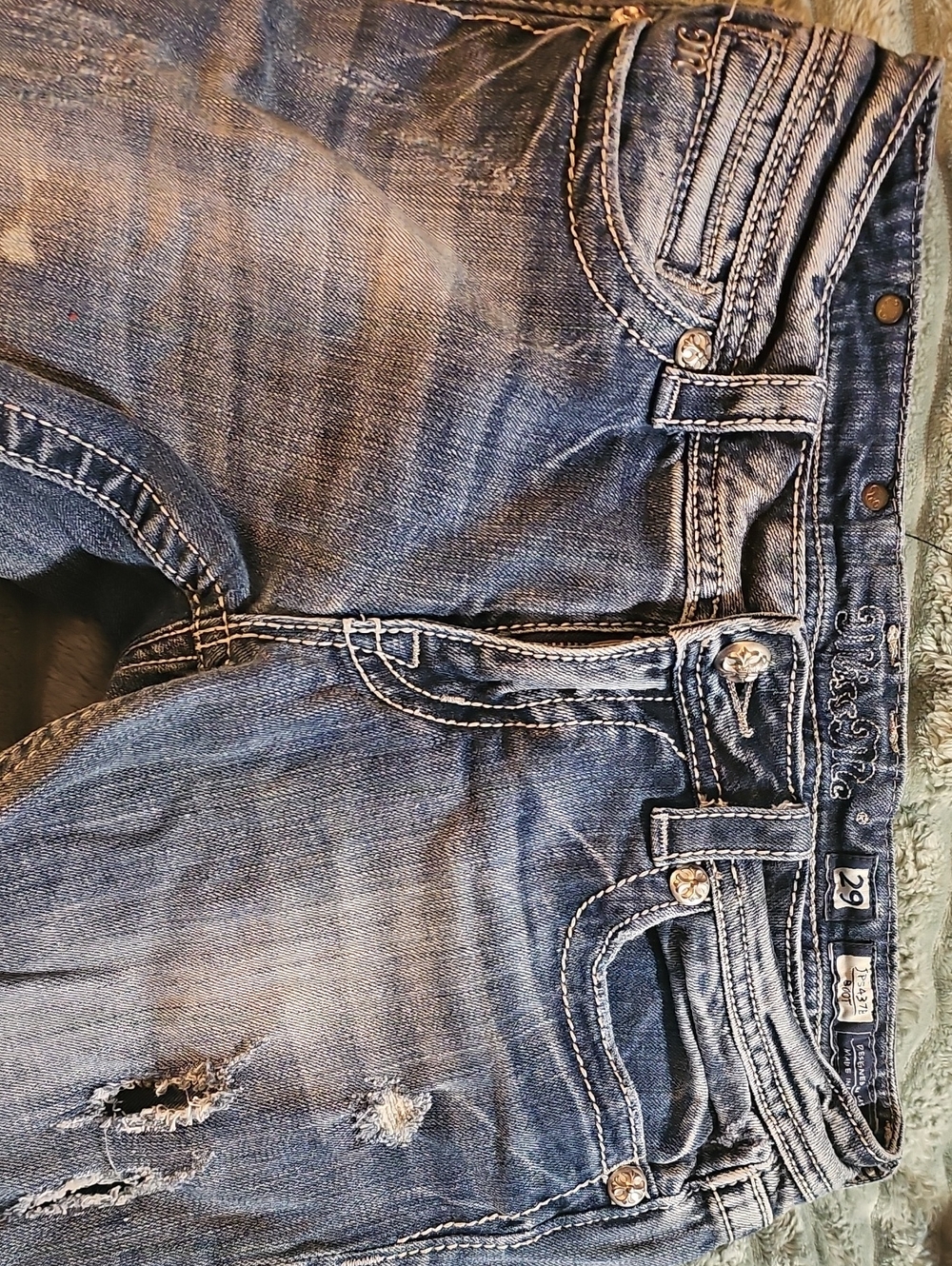Women’s Blue Distressed Miss Me Jeans Size 29